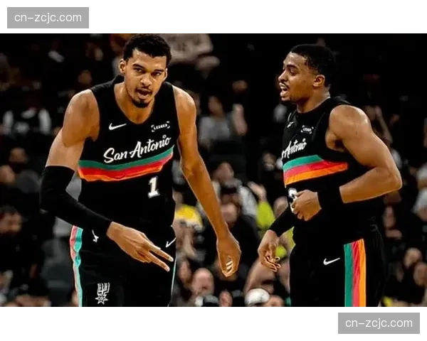 马刺三杀雷霆 文班亚马与凯尔登双核带动体系成熟