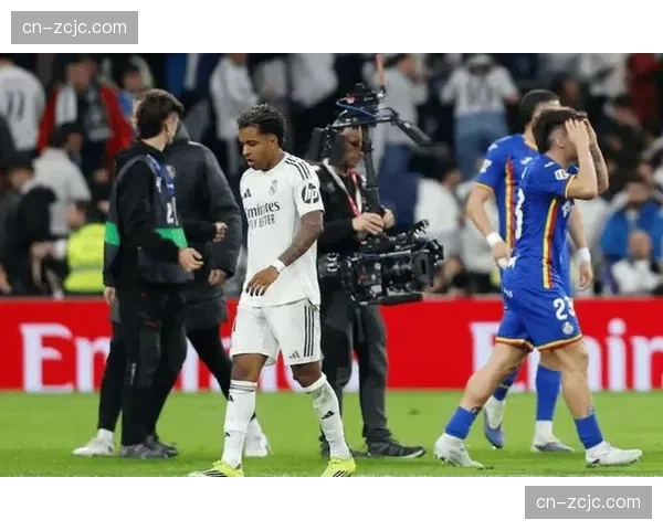 皇马本赛季已四十七人次受伤 累计缺阵达千余天 皇马本赛季已四十七人次受伤 累计缺阵达千余天