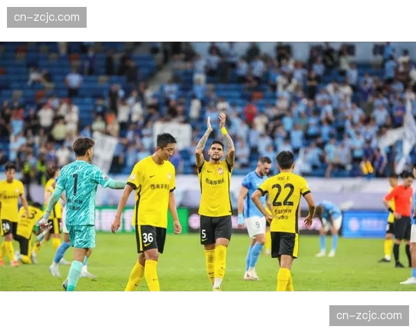 青岛西海岸刘世博门将位置失误频发 扑救成功率联赛垫底